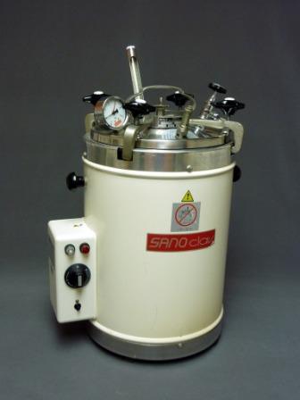 Autoclave de Laboratoire - Conservatoire du Patrimoine Hospitalier Régional