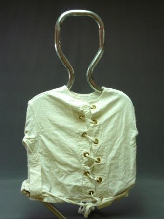 Camisole de force - Conservatoire du Patrimoine Hospitalier Régional