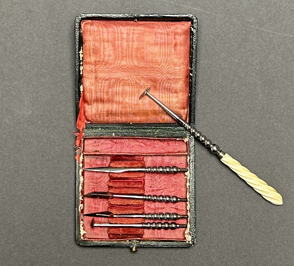 Trousse de détartrage